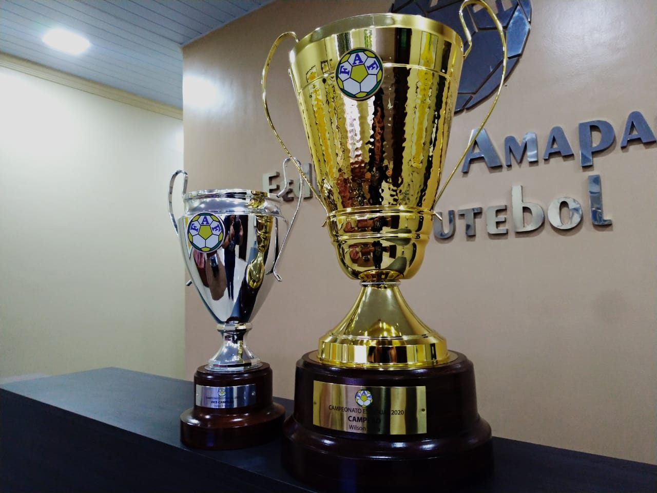 Troféus do Campeonato Amapaense homenageiam Wilson Sena e Osmar Ribeiro